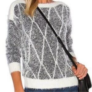 Leo & Sage Crewneck Fuzzy Sweater Super Soft Gray Cream Boatneck Womens XS